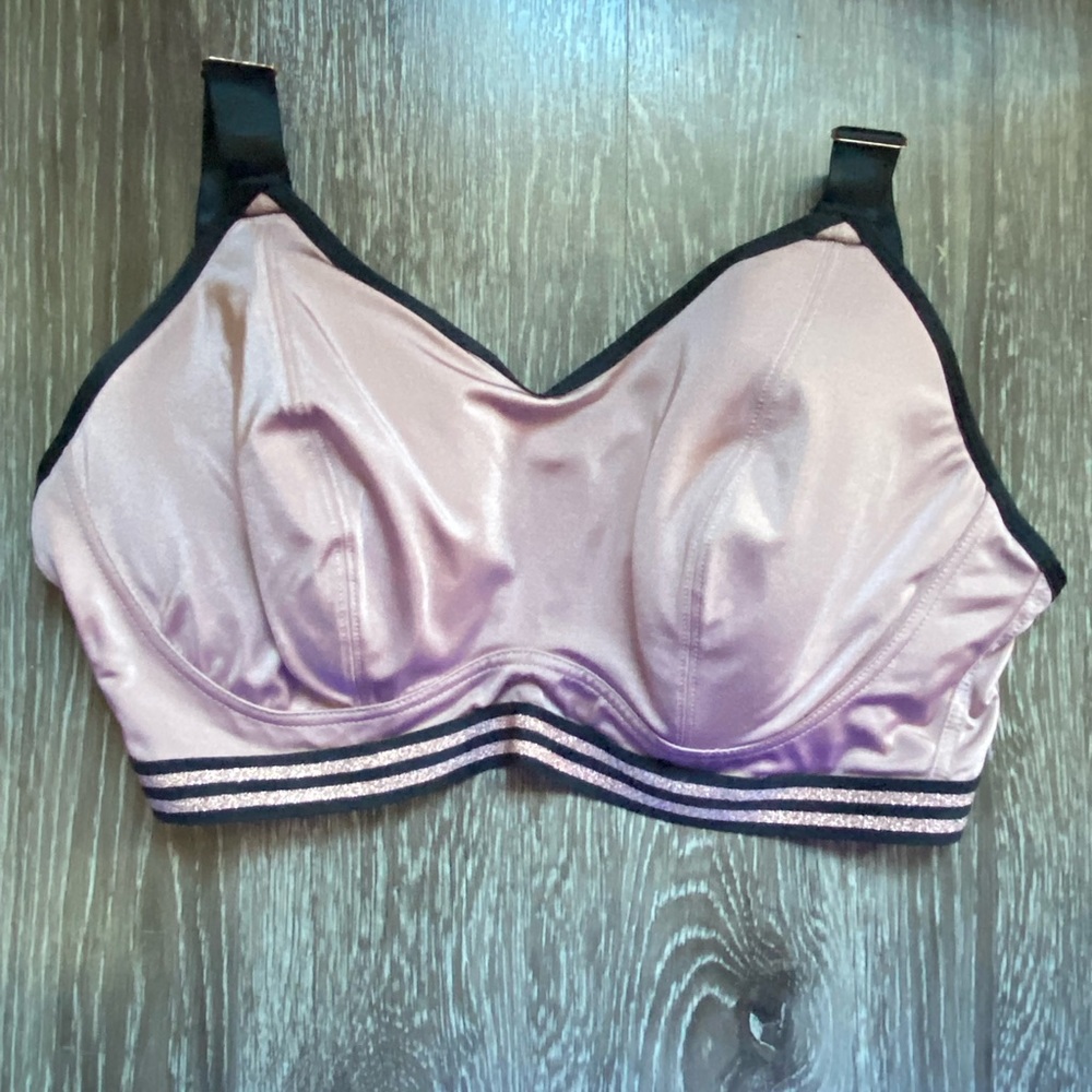 Pour Moi Jenn Convertible Sports Bra (lightly padded)